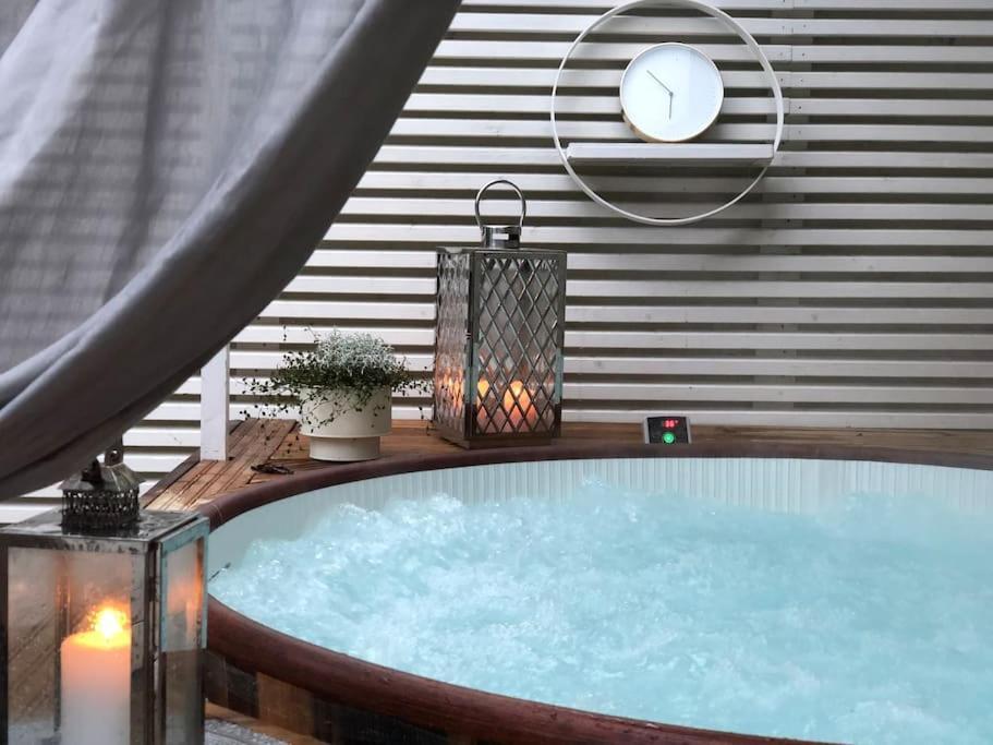 Snowcrystal Home With Jacuzzi And Sauna Ροβανιέμι Εξωτερικό φωτογραφία