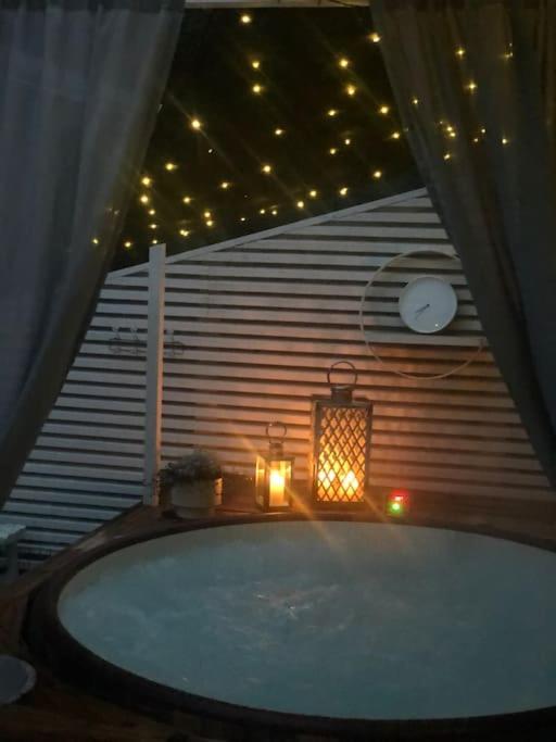 Snowcrystal Home With Jacuzzi And Sauna Ροβανιέμι Εξωτερικό φωτογραφία